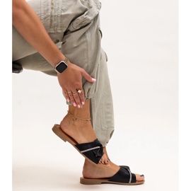 Kapki zdobione paskiem z cyrkoniami Amari czarne 1