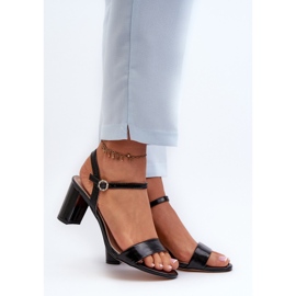 Sandały Na Słupku Czarne Glindra 2