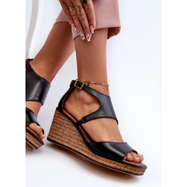 Sandały Damskie Skórzane Na Koturnie Maciejka 06657-01 Czarne 1