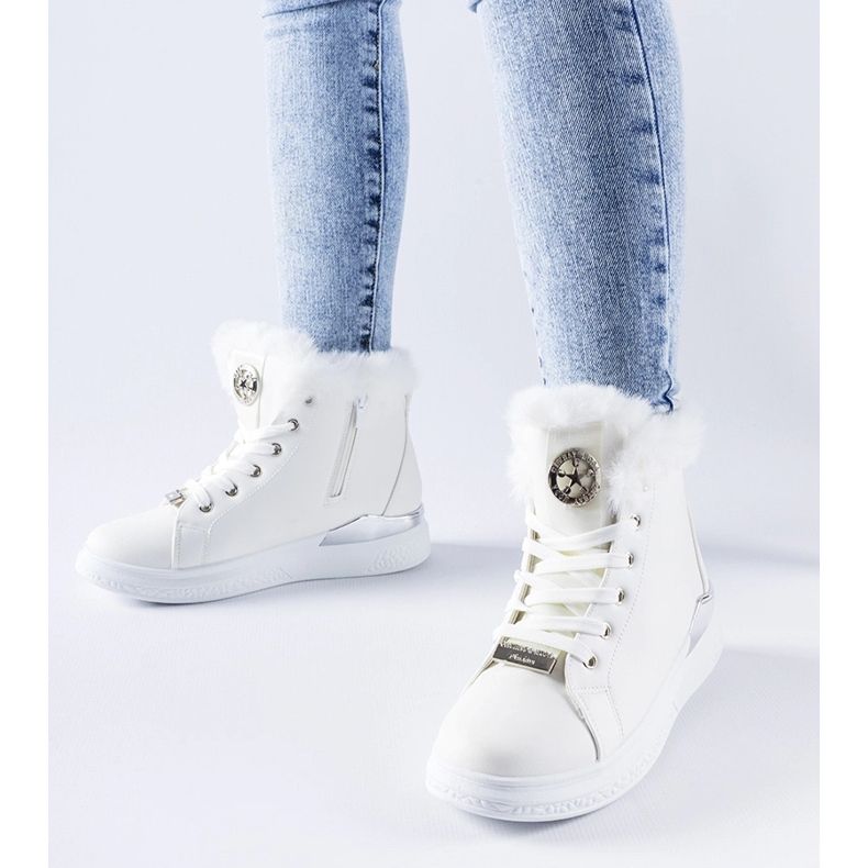 Białe sneakersy z futerkiem Fiemme 1