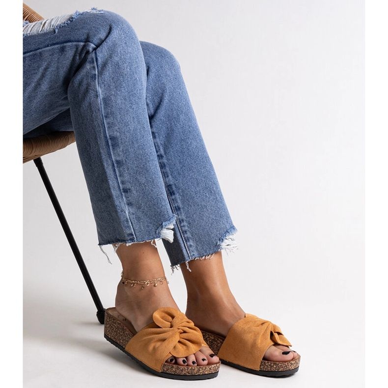 Brązowe klapki na korkowej koturnie Ghaza 1