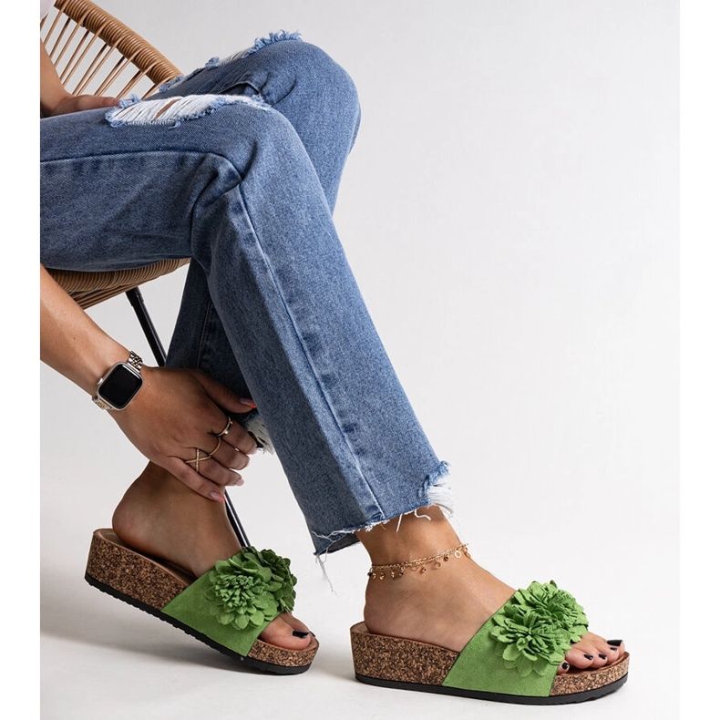 Klapki zielone z kwiatami na platformie Apolonia 1