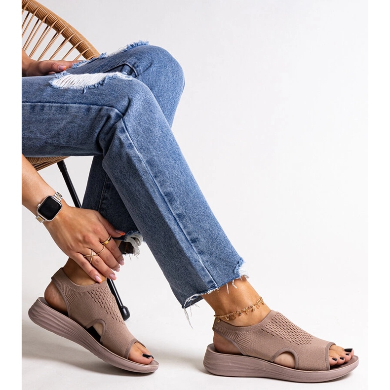 Brązowe sandałki na platformie Rawia 1