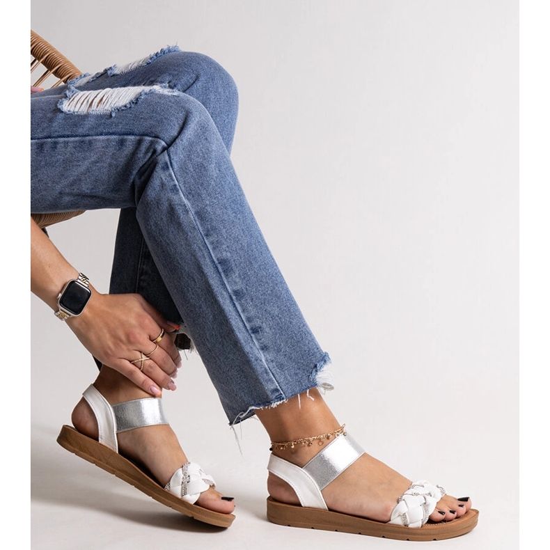 Białe sandałki Aldona 1