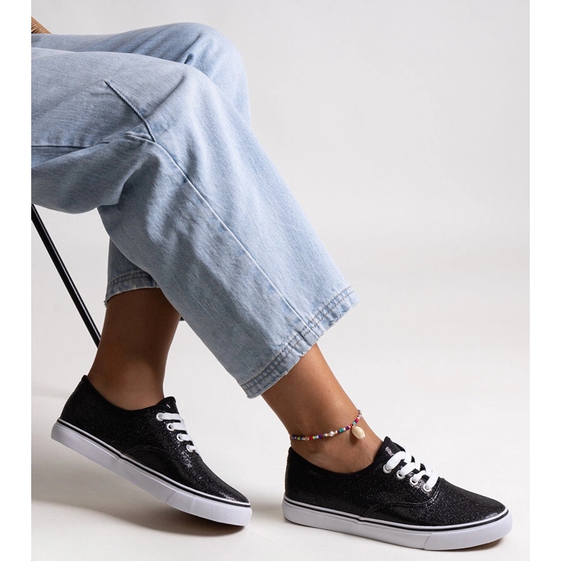 Czarne błyszczące tenisówki Merri 1