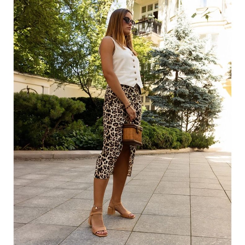 Brązowe sandałki na słupku Madea 1