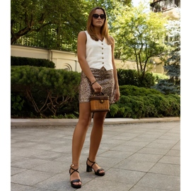 Czarne sandałki na słupku Husne 1