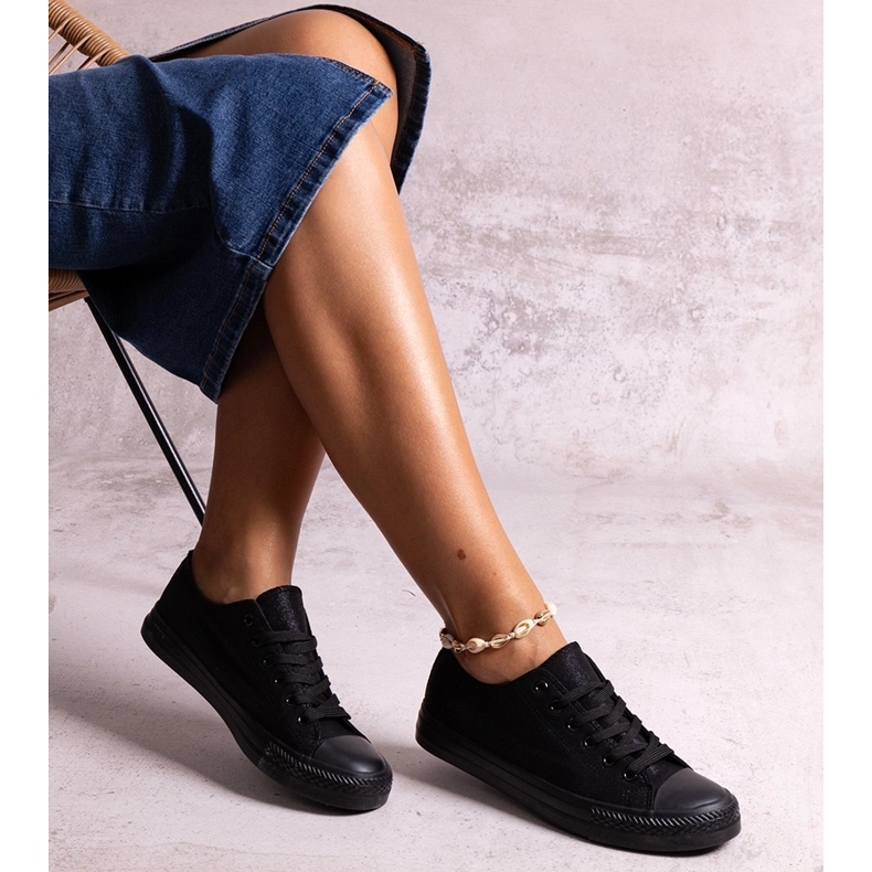 Czarne błyszczące trampki Rashidah 1