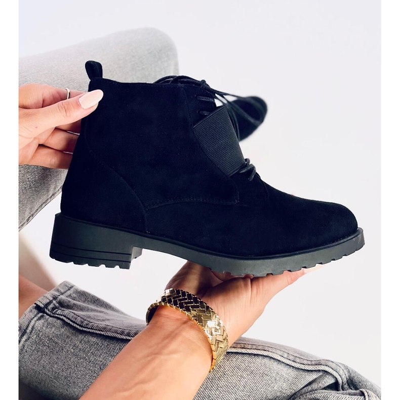 Botki sznurowane Anja Black czarne 1