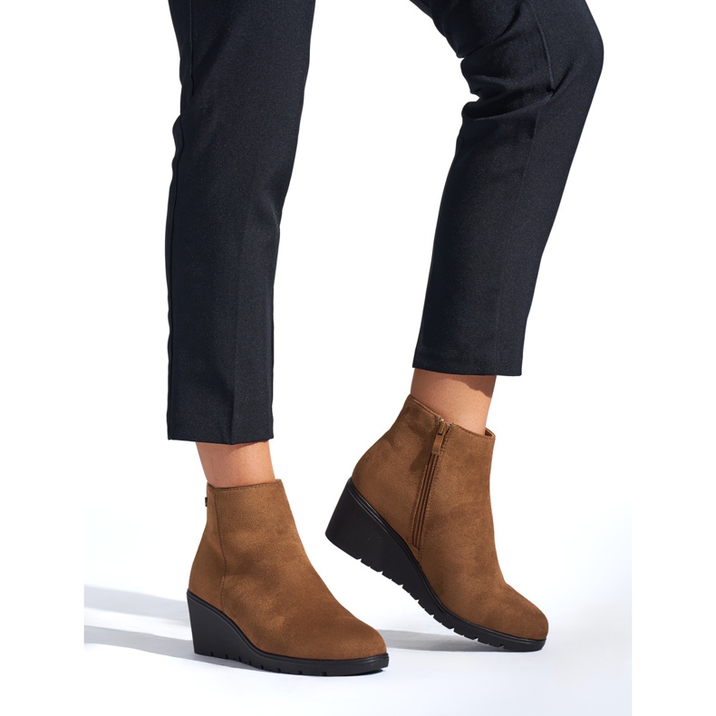 Brązowe botki na koturnie 1