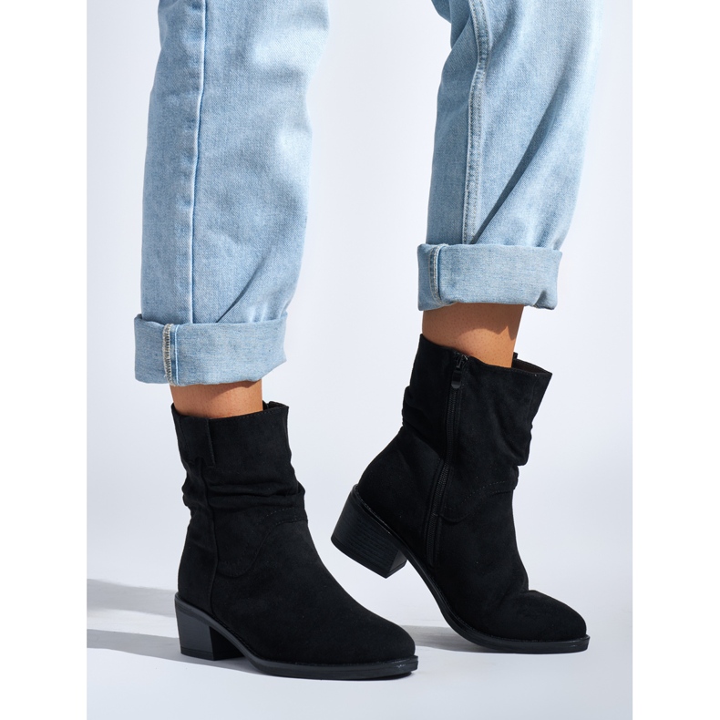 Czarne botki kowbojki damskie 1