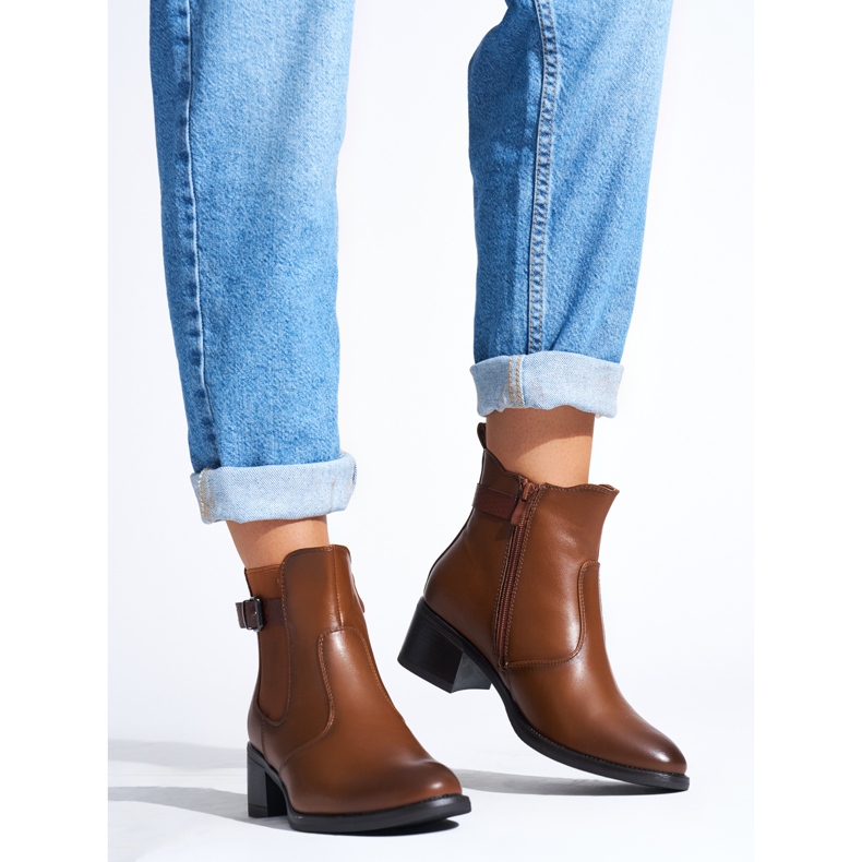 Brązowe botki damskie na niskim słupku 1