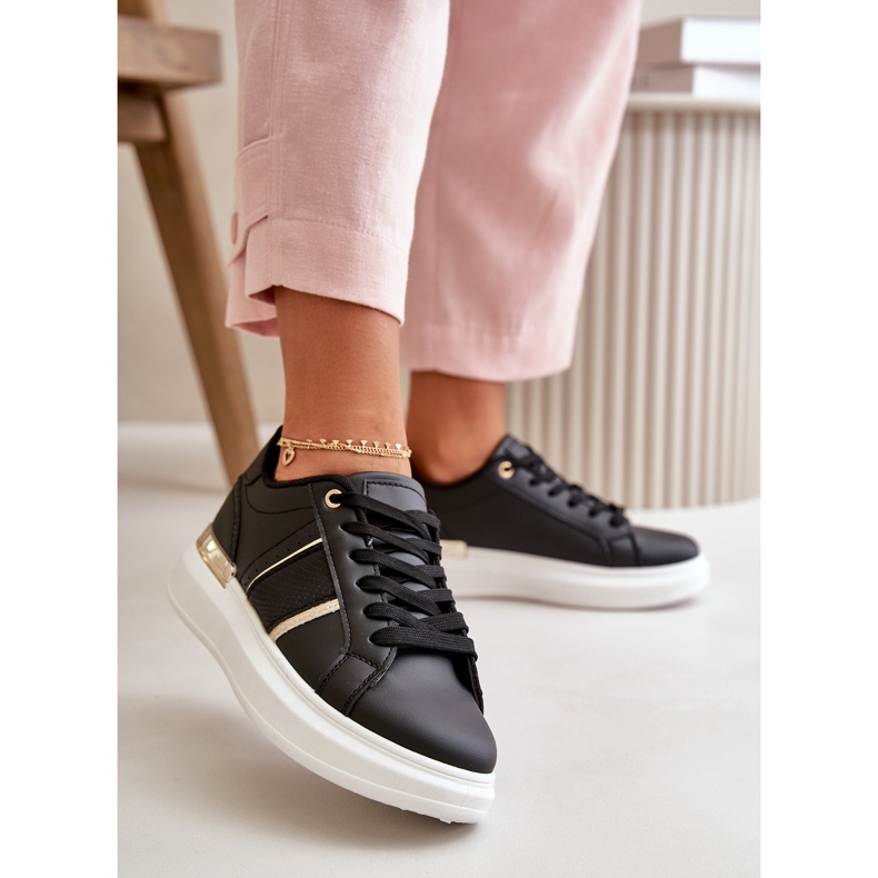 Modne Sneakersy Damskie Na Platformie Z Eko Skóry Czarne Nevisase 2