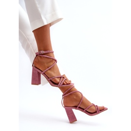 Sandały damskie na słupku różowe paski 4