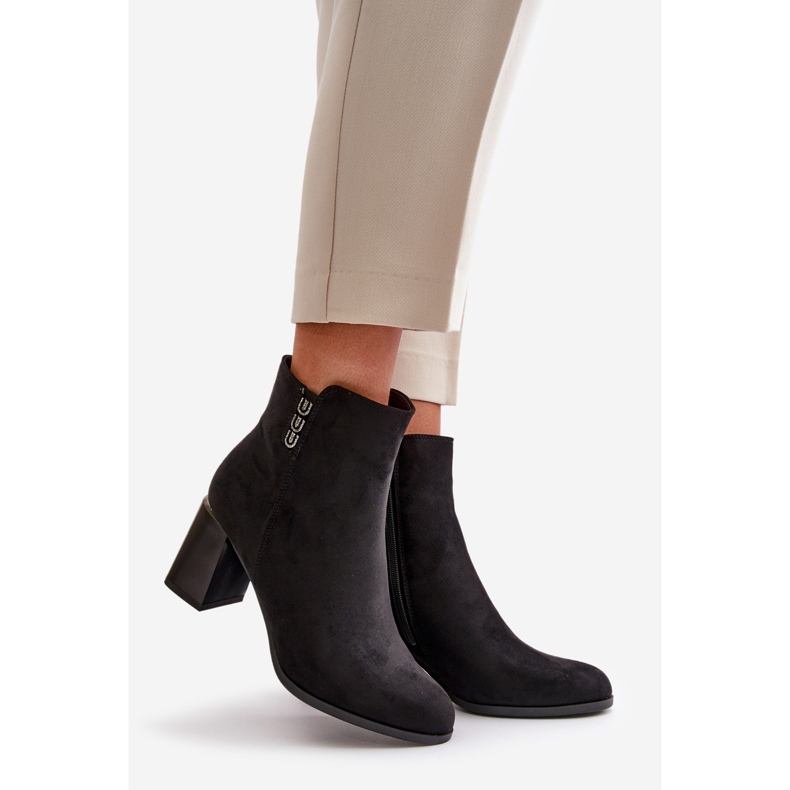 Ocieplane Eko Zamszowe Botki Damskie Na Słupku Zapinane Na Zamek Czarne Erillia 1