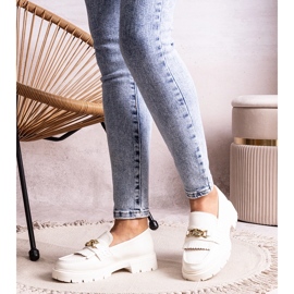 Bez marki Białe półbuty ze złotą klamerką Anielania 2