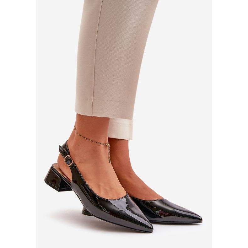 Lakierowane Baleriny Na Niskim Obcasie Z Noskami W Szpic Czarne Anarinne 1