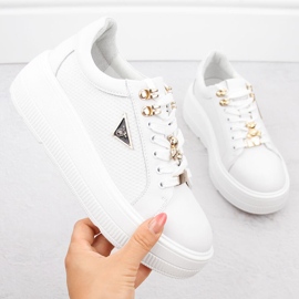 Skórzane półbuty damskie na platformie białe Filippo DP6382 1