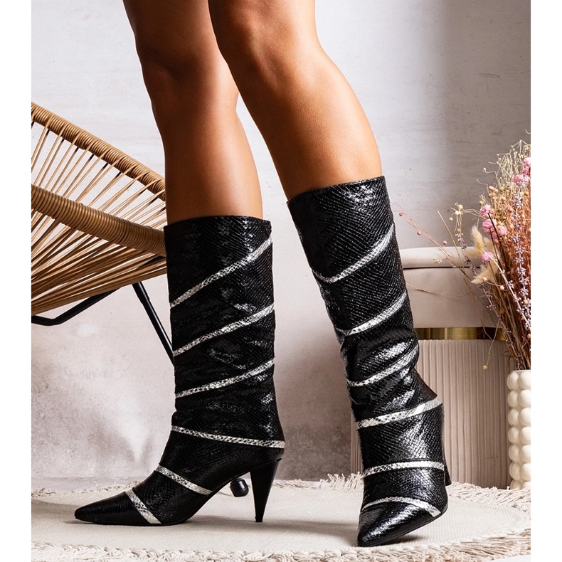 Czarno srebrne ocieplane kozaki Nevzo czarne 1