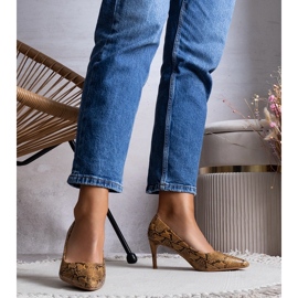 Camelowe czółenka w motywie skóry węża Nickle brązowe 1