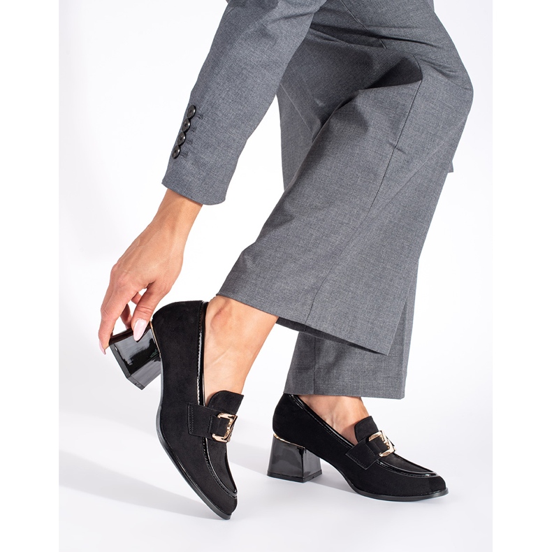 Zamszowe damskie półbuty na grubym słupku czarne 1