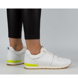 Nik Buty damskie sportowe creepersy skórzane 05-0784-01 białe 1