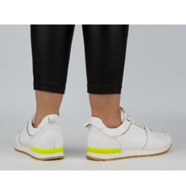 Nik Buty damskie sportowe creepersy skórzane 05-0784-01 białe 2