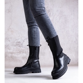 Czarne botki na masywnej podeszwie Naema 2