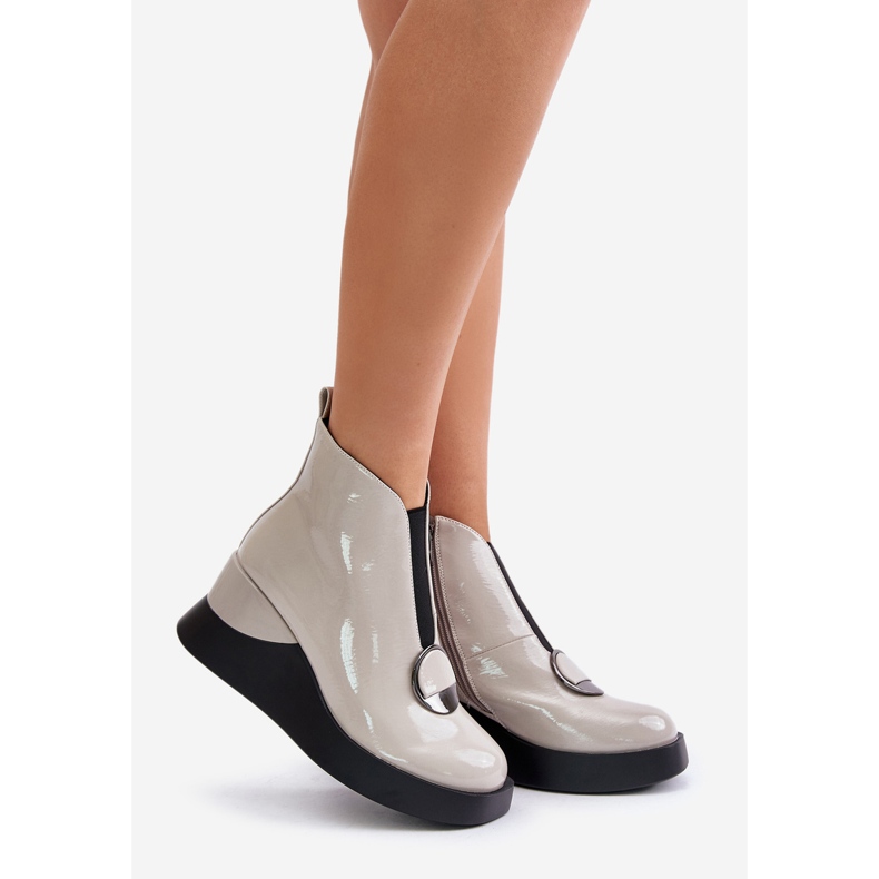 S.Barski Lakierowane Botki Na Koturnie Ocieplane D&A MR880-136 Jasnoszare 1