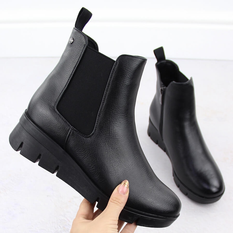 Botki damskie sztyblety na koturnie czarne Potocki 12433 1