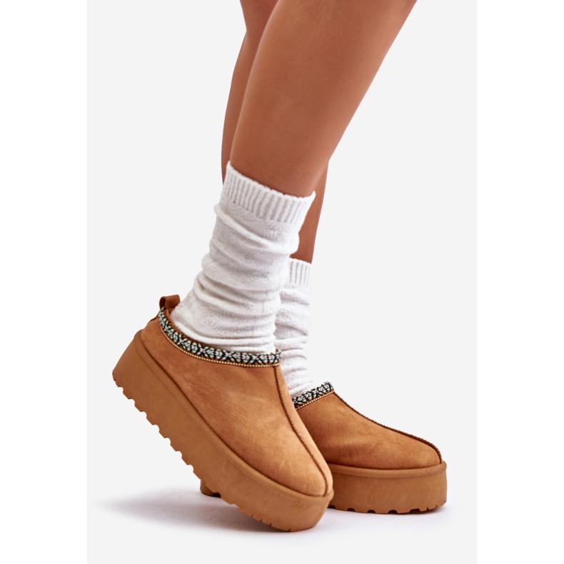 Kapcie Damskie Na Platformie Z Haftem Camel Neroma beżowy 1