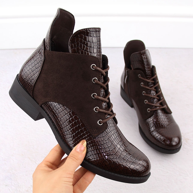 Botki damskie lakierowane kroko brązowe Vinceza 16477 1