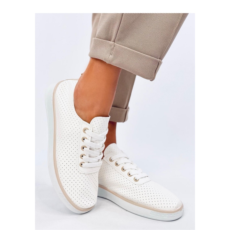 Tenisówki ażurowe białe 1