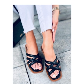 Klapki damskie Black czarne 1