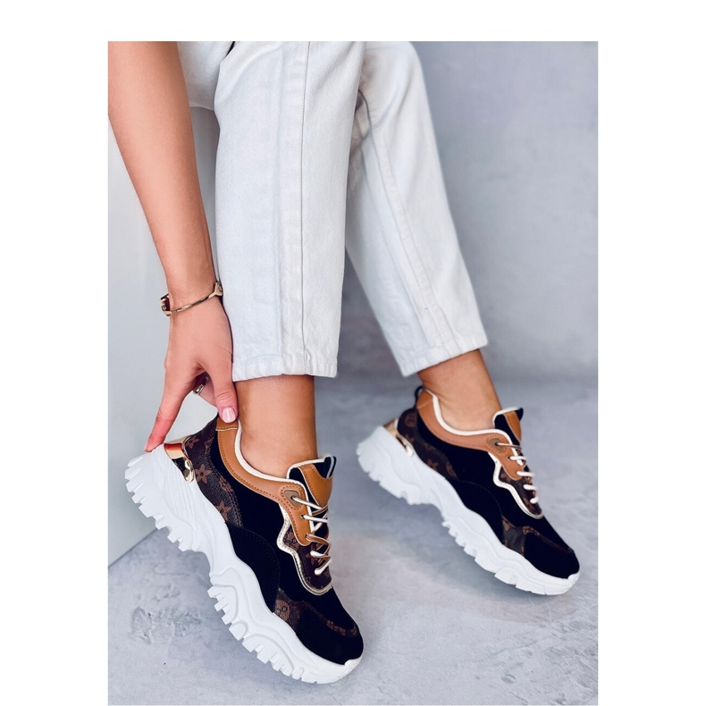 Sneakersy na koturnie Nesbit Black - Inello czarne 1