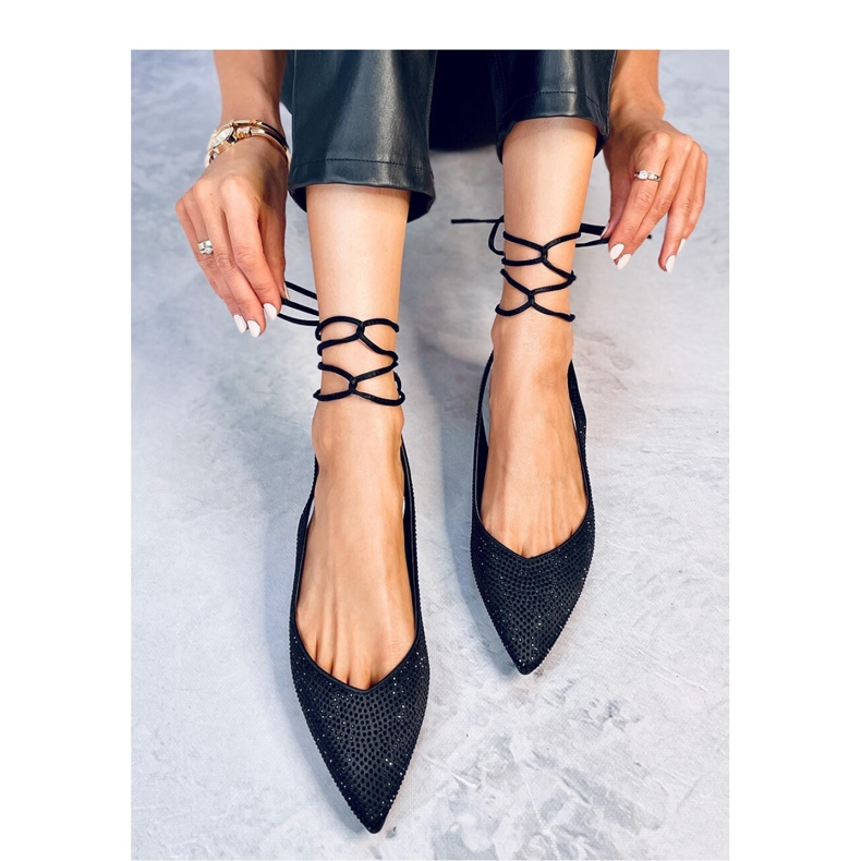 Baleriny z cyrkoniami odkrytą pięta Vonda Black - Inello czarne 1