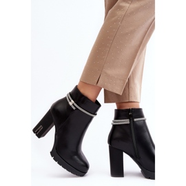 Damskie botki na słupku z ozdobą Black czarne 2