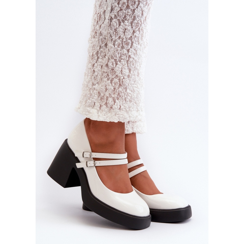 Czółenka na masywny obcasie White białe 1