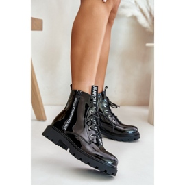 Workery Model Zinfreya 090 Black - Step in style czarne 1