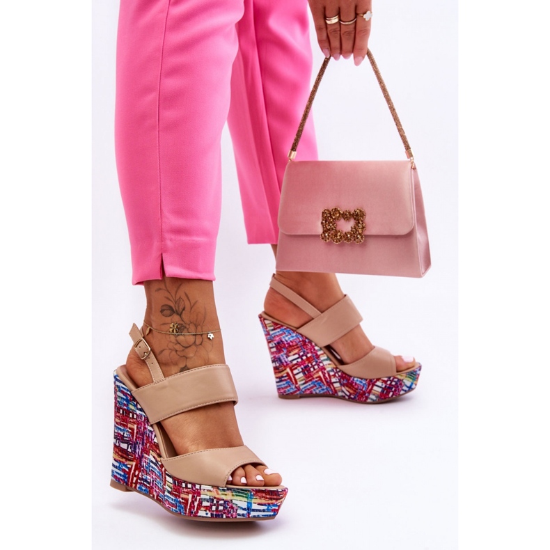 Damskie sandały na koturnie Beige beżowy 1