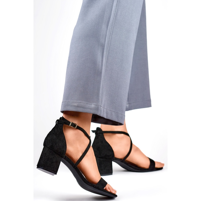 Sandały Damskie na klocku 6895B czarne 1