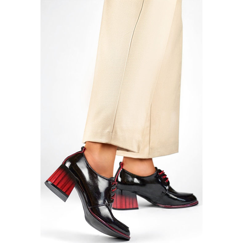 Półbuty Damskie GD-FL439-B Lakierowane czarne 1