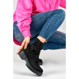Botki Model DE1127S-B Black Zamsz czarne 1