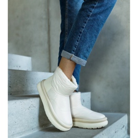 Beżowe ciepłe śniegowce na platformie Cores beżowy 1