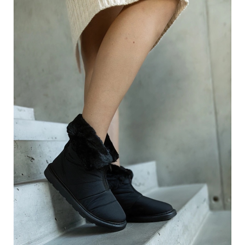 Czarne ocieplane śniegowce z kołnierzem Edidda 1