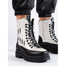 Ocieplane workery damskie na platformie Vinceza biało czarne białe 1