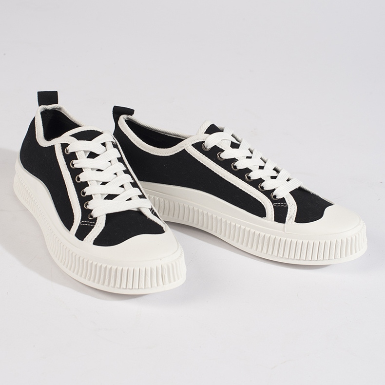 Czarne trampki damskie na platformie 1