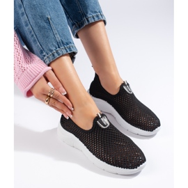 Ażurowe wsuwane czarne buty sportowe 1