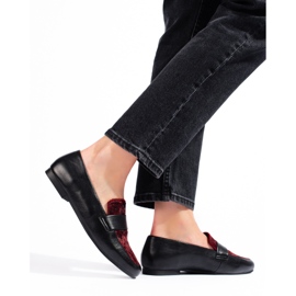 Czarno-bordowe półbuty z futerkiem czarne 1