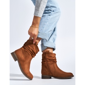 Zamszowe brązowe botki damskie 1